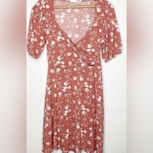 All In Favor Size S Spring Dress Blush White Floral